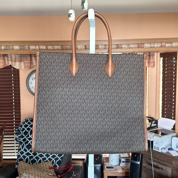 Michael Kors Tote - Picture 3 of 7